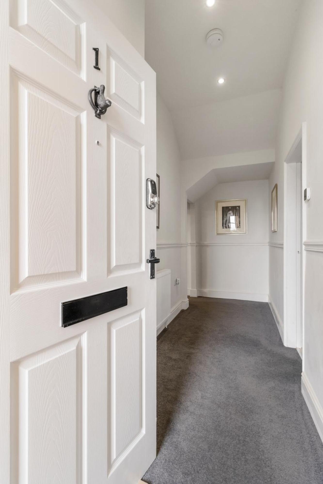 Elegant Malvhina Retreat On The Malvern Hills Great Malvern Exterior foto